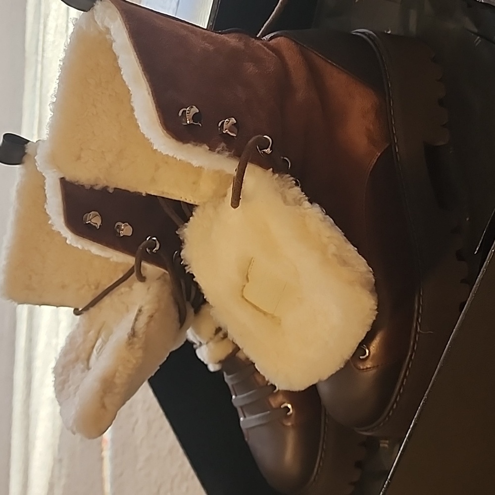 JENNIFER LE Teddy Finch Boots